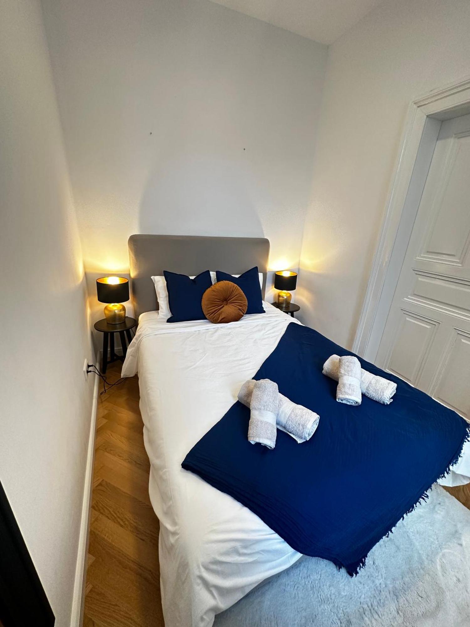 Luxury 3 Bedroom Apartment Near Schoenbrunn Palace 维也纳 外观 照片